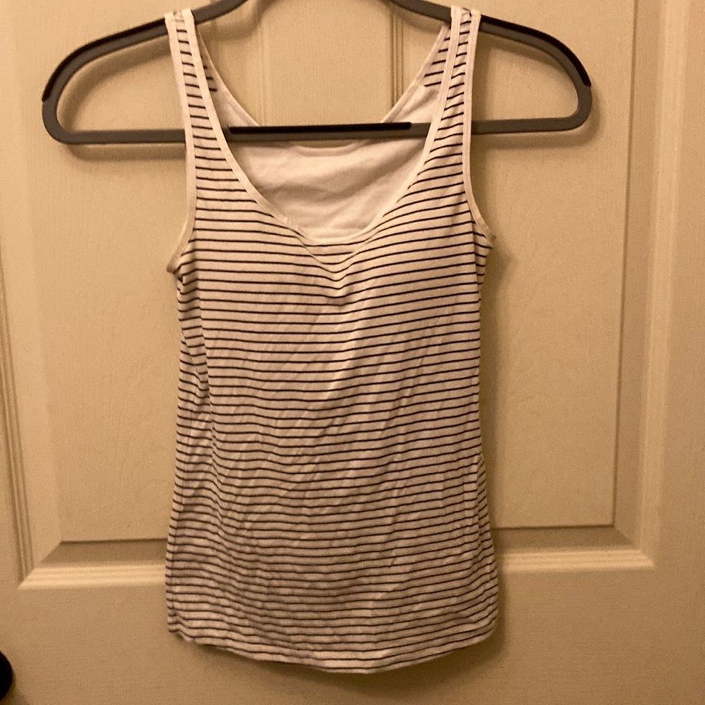 Striped Airism tank (built in bra)